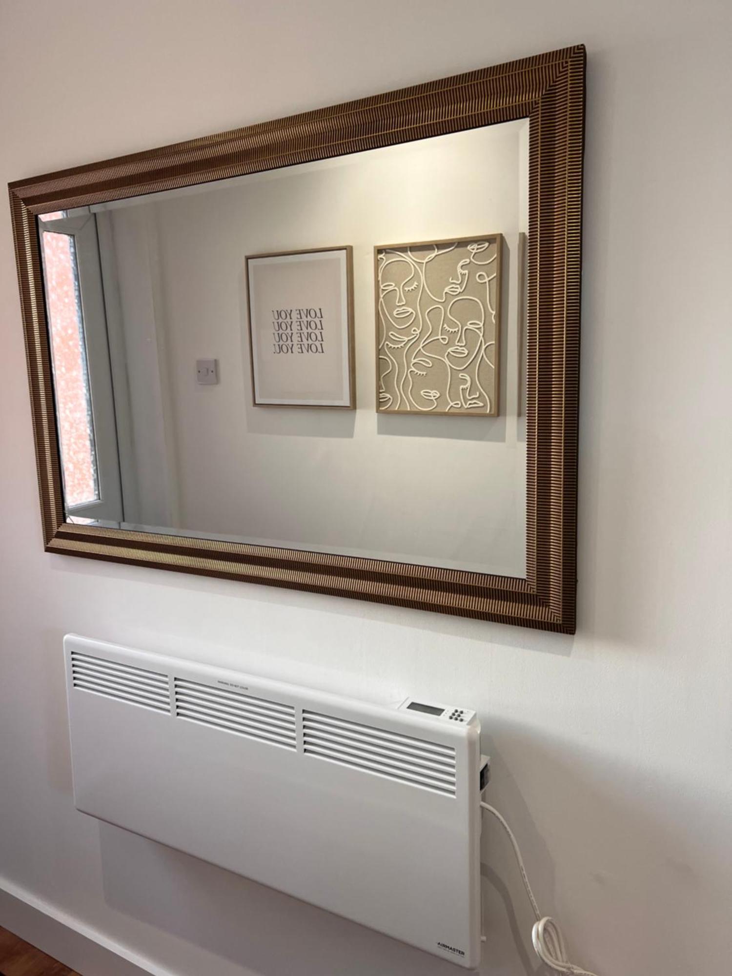 1 Bedroom & Bathroom Dorney المظهر الخارجي الصورة